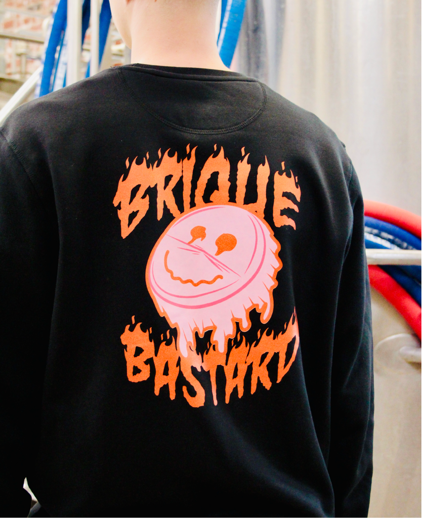 Le sweat Brique House avec logo Brique Bastard. Sweat de brasserie craft française.